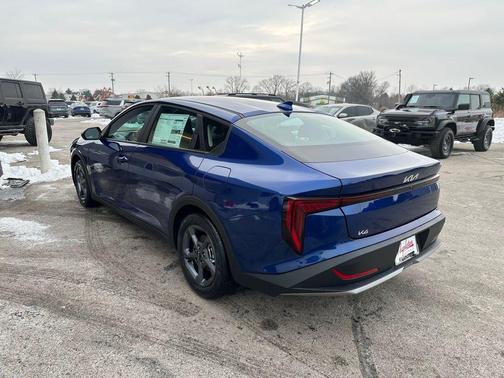 2026 Kia K4 LXS
