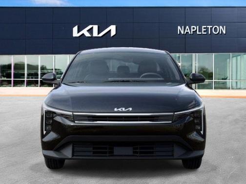 Aurora Black Pearl 2026 Kia K4 LXS