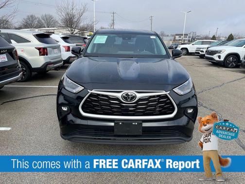 2024 Toyota Highlander LE I4