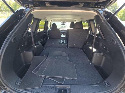 2025 Mitsubishi Outlander ES