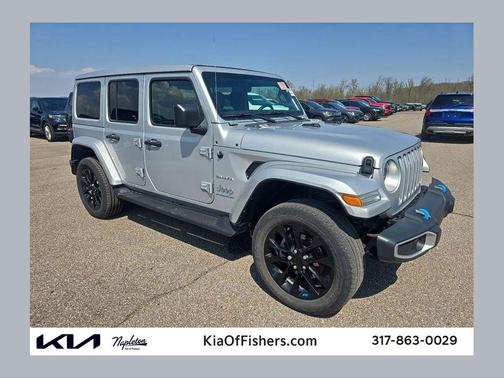 Silver Zynith Clearcoat 2023 Jeep Wrangler 4xe Sahara