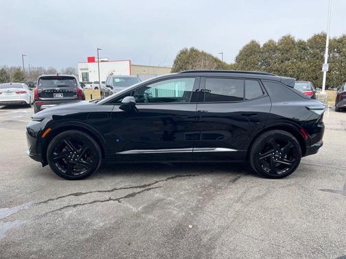 2025 Chevrolet Equinox EV RS