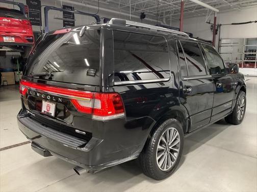 2015 Lincoln Navigator Base