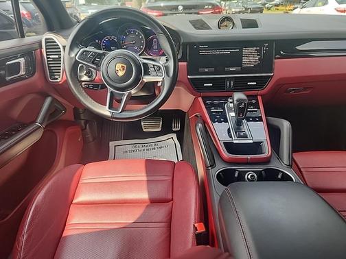 2022 Porsche Cayenne S