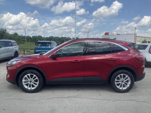 2021 Ford Escape SE