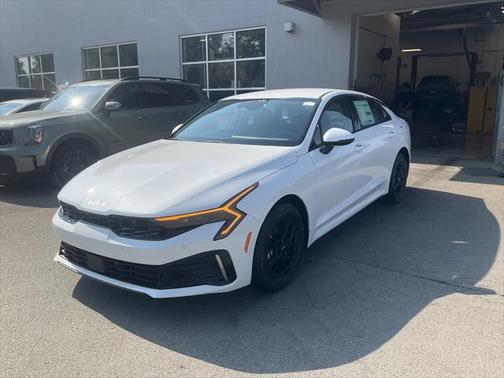 2025 Kia K5 LXS