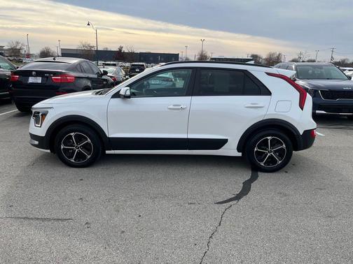 2025 Kia Niro EX