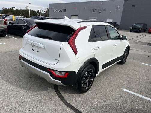 2025 Kia Niro EX