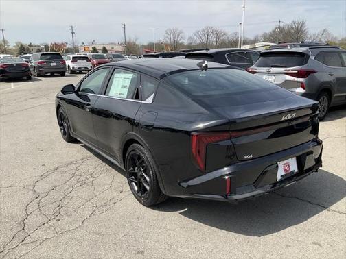 2025 Kia K4 GT-Line Turbo