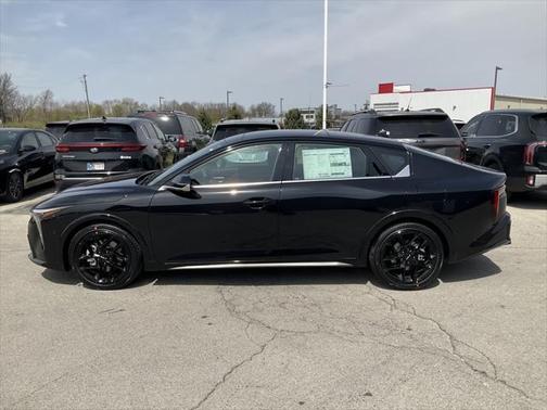 2025 Kia K4 GT-Line Turbo