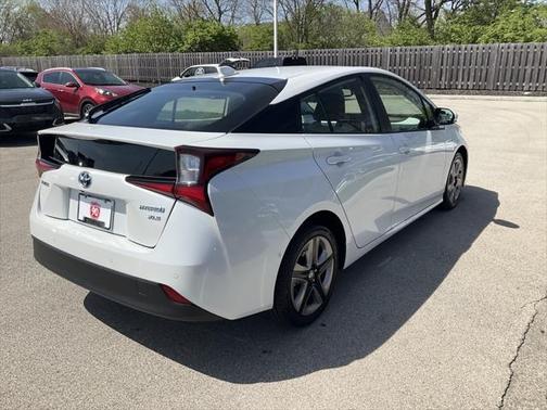 2022 Toyota Prius XLE