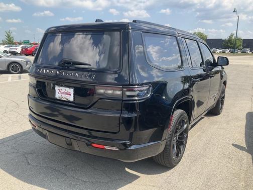 2022 Jeep Grand Wagoneer Series II