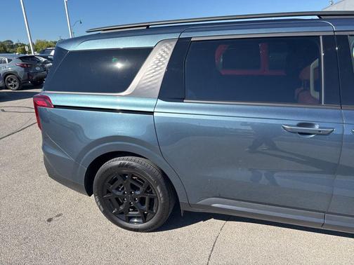 2025 Kia Carnival Hybrid SX