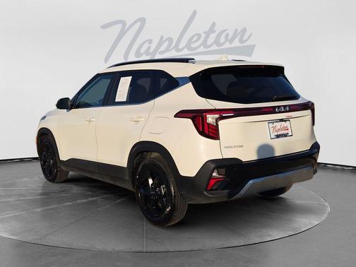 Snow White Pearl 2026 Kia Seltos EX