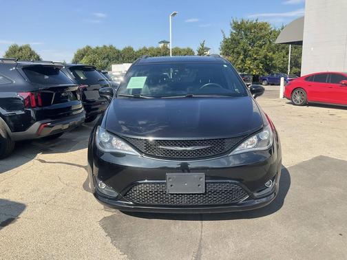 2018 Chrysler Pacifica Touring-L Plus
