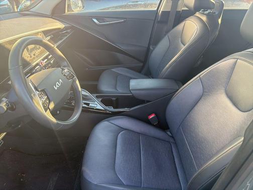 2023 Kia Niro Touring
