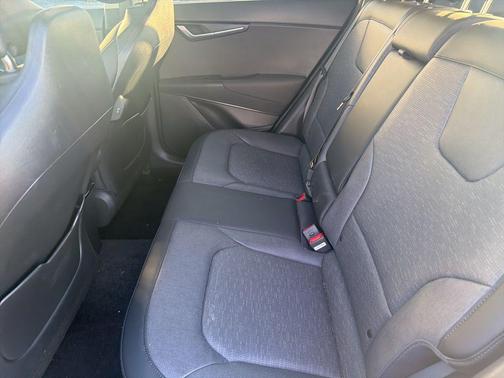 2023 Kia Niro Touring