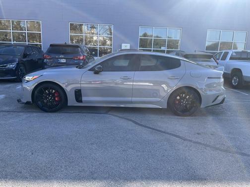 2022 Kia Stinger GT2