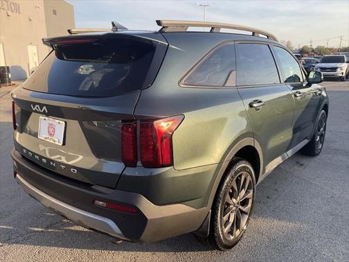 2022 Kia Sorento EX