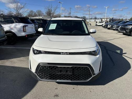 2024 Kia Soul LX