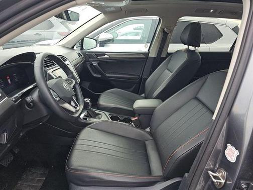 2024 Volkswagen Tiguan 2.0T Wolfsburg Edition