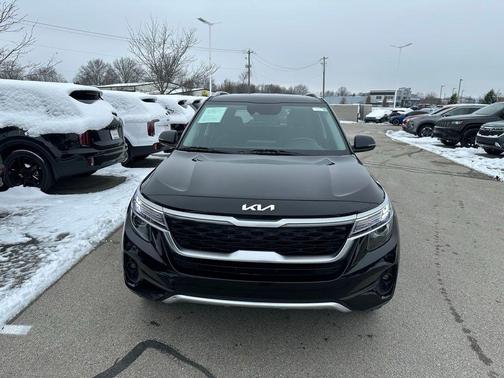 2023 Kia Seltos S