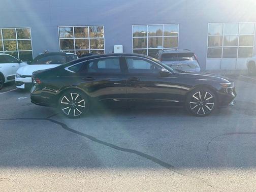 2023 Honda Accord Hybrid Touring