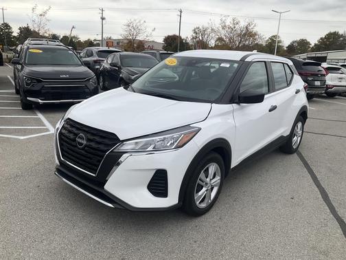 2024 Nissan Kicks S