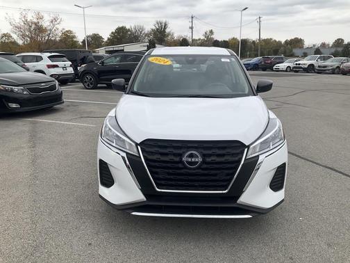 2024 Nissan Kicks S