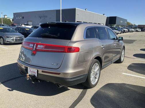 2019 Lincoln MKT Standard