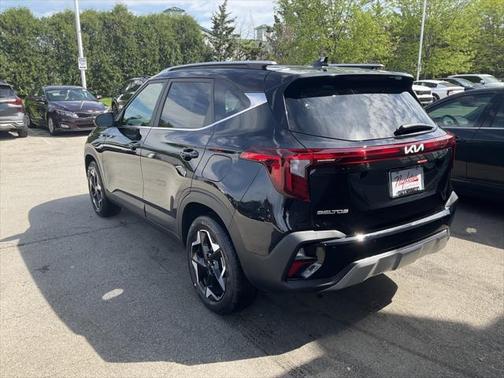 2025 Kia Seltos EX