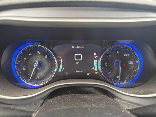 2021 Chrysler Pacifica Touring