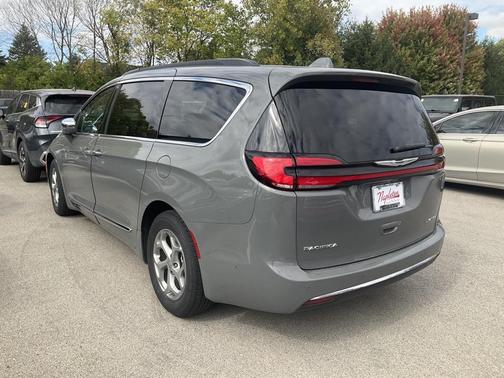2022 Chrysler Pacifica Limited
