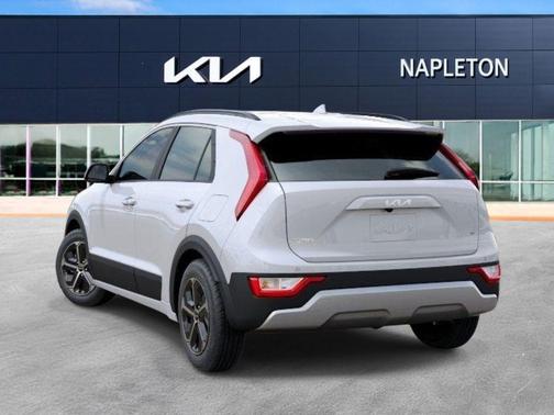 Snow White Pearl 2026 Kia Niro EX