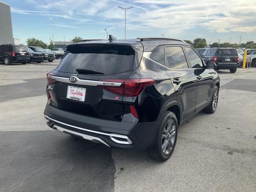2021 Kia Seltos S
