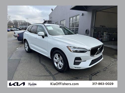 2022 Volvo XC60 B5 Momentum