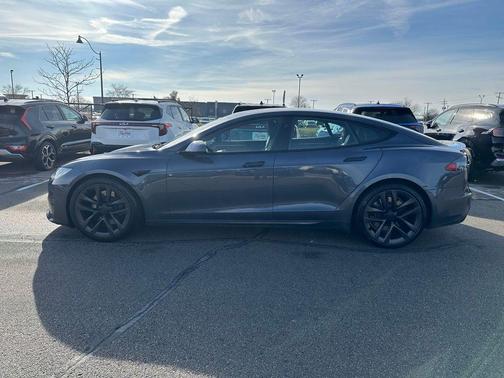 2021 Tesla Model S Plaid