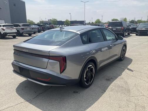 2025 Kia K4 EX