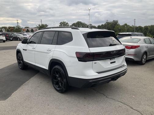 2024 Volkswagen Atlas 2.0T SE w/Technology 4MOTION