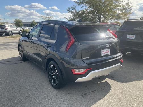 2023 Kia Niro EX
