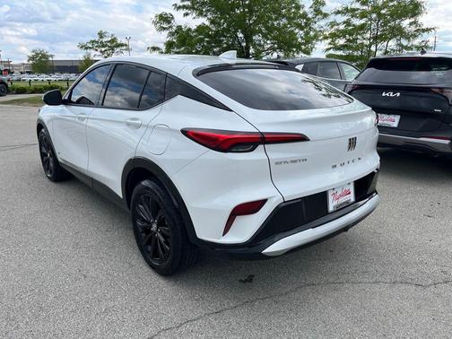 Summit White 2025 Buick Envista Sport Touring