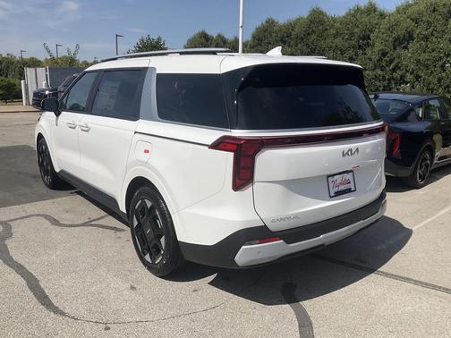 2026 Kia Carnival EX