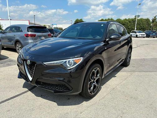 Vulcano Black Metallic 2023 Alfa Romeo Stelvio Ti