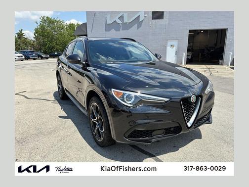 Vulcano Black Metallic 2023 Alfa Romeo Stelvio Ti