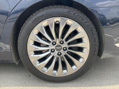 2018 Genesis G90 Premium