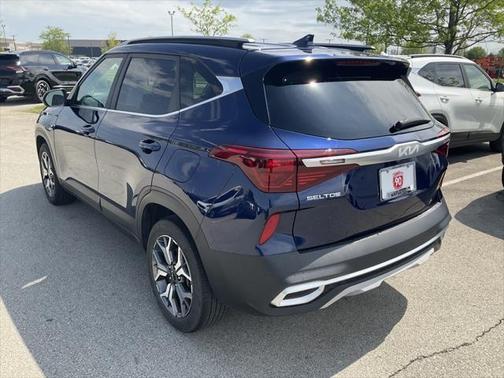 2022 Kia Seltos EX
