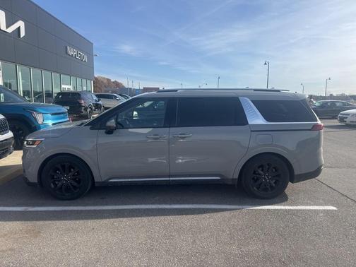 2022 Kia Carnival SX Prestige