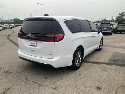 2024 Chrysler Pacifica Limited