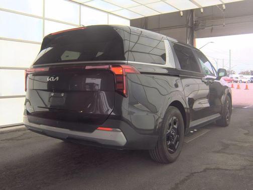 Panthera Metal 2025 Kia Carnival LXS