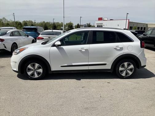 2017 Kia Niro LX